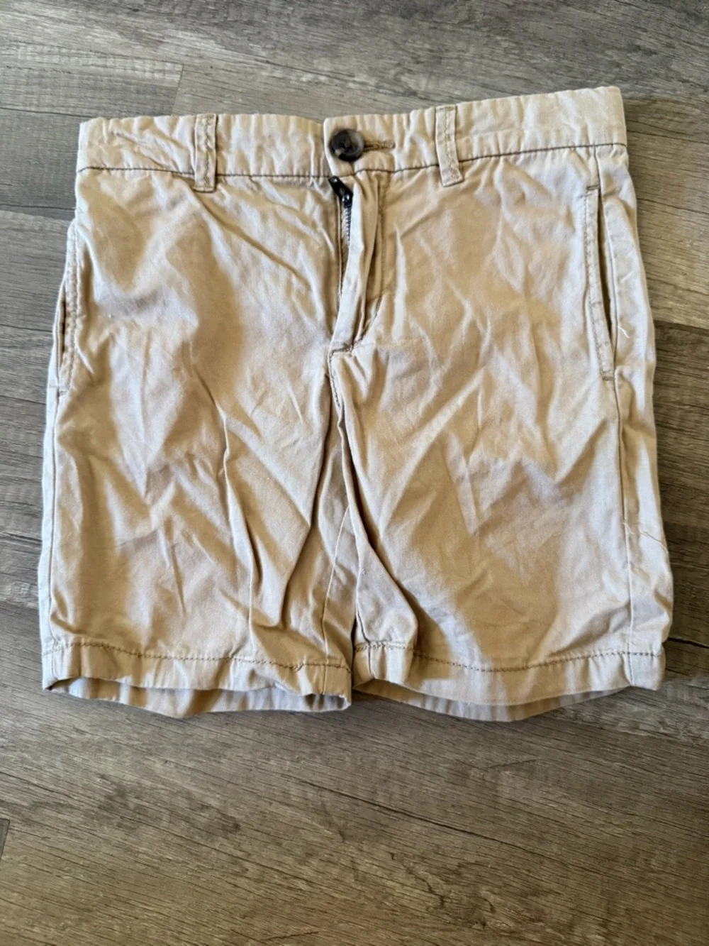 Bundle of boy shorts H&M, carters and Crewcuts